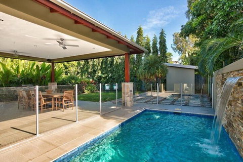 Luxury Home Near Marina - Tourism Gold Coast 1