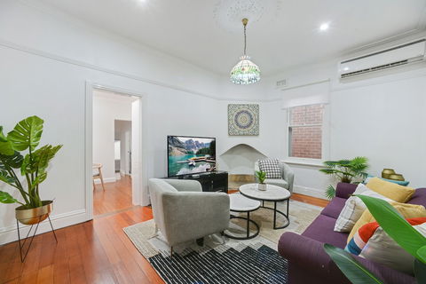 HomeHotel LuxuryHome 500m Crows Nest Shops - Tourism Gold Coast 4