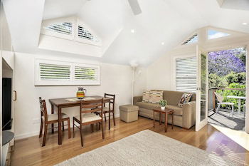 Private Garden Apartment Minutes Walk To Station NBN01 - Tourism Gold Coast 6