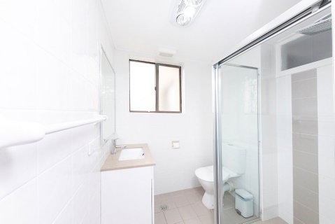Hibiscus Court Unit 4 - Tourism Gold Coast 2