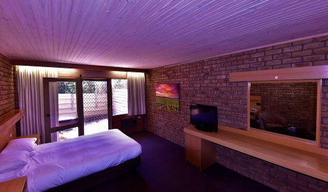 Flinders Cove Motor Inn - Tourism Gold Coast 3