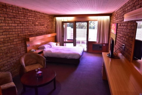 Flinders Cove Motor Inn - Tourism Gold Coast 2