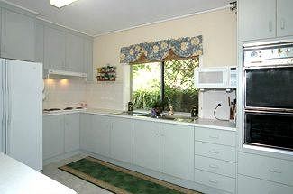 Ambience Holiday Apartments - Tourism Gold Coast 3