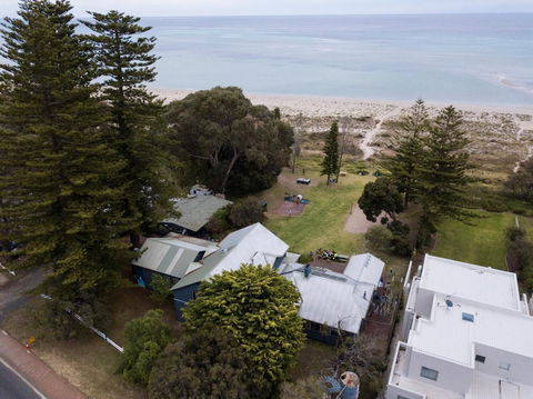 Dunsborough Beachouse YHA Backpackers - Tourism Gold Coast 2