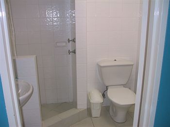 High Chaparral Motel - Tourism Gold Coast 2