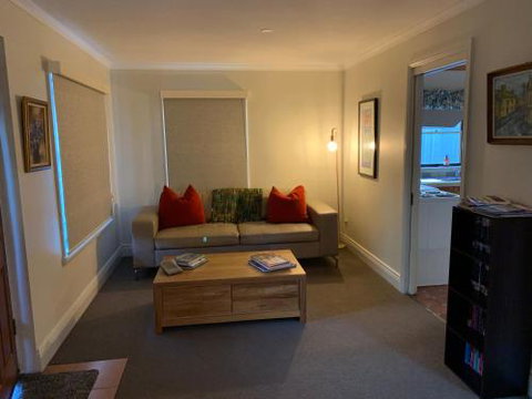 3 Batten Street - Tourism Gold Coast 4