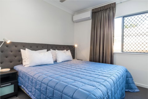 Blue Lagoon Villa B - Tourism Gold Coast 6