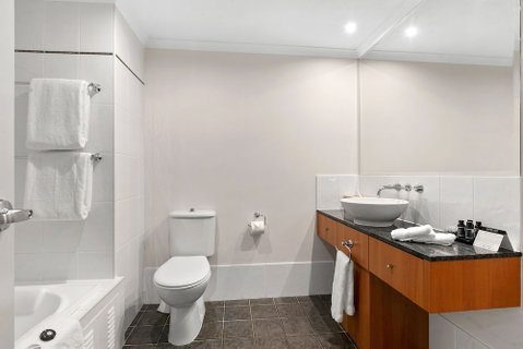 Poolside Apt In Alamanda Beachfront Resort 67 - Tourism Gold Coast 6