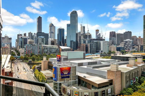 MJ Shortstay Whiteman St Apartments - Tourism Gold Coast 6