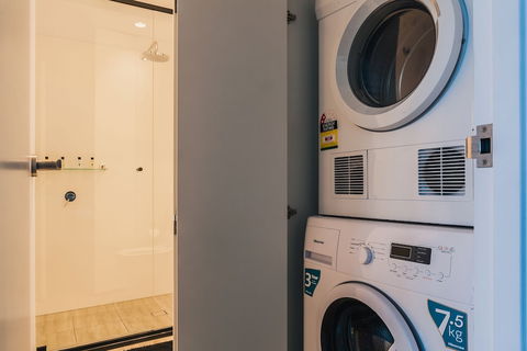 Victoria One Suites - Tourism Gold Coast 5