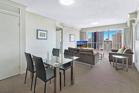 Seychelles On Main Beach - Tourism Gold Coast 7