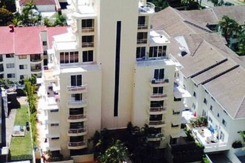 Seychelles On Main Beach - Tourism Gold Coast 1