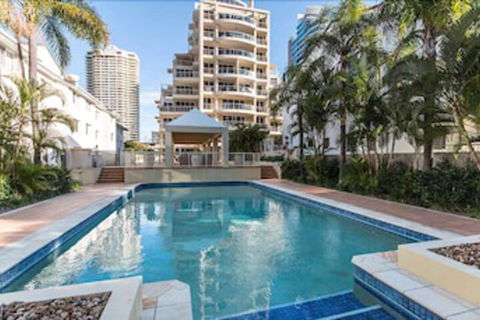 Seychelles On Main Beach - Tourism Gold Coast 0