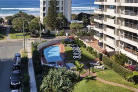 Surfers Chalet - Tourism Gold Coast 0