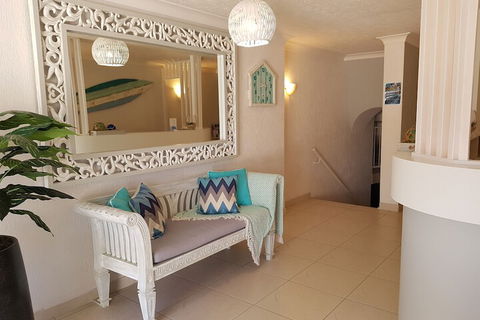 Surfers Chalet - Tourism Gold Coast 1