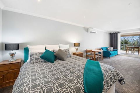 Forresters Beach Bed & Breakfast - Tourism Gold Coast 0