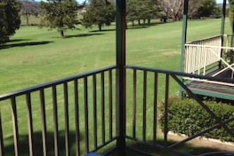 Tenterfield Golf Club Fairways Lodge - Tourism Gold Coast 1