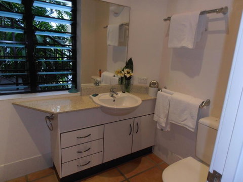 Floriana Villas - Tourism Gold Coast 6