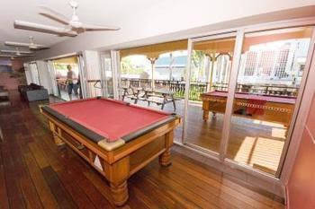 Global Backpackers Central - Tourism Gold Coast 0