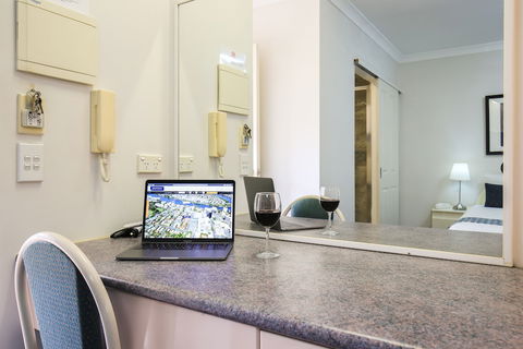 Toowong Central Motel Apartments - Tourism Gold Coast 4