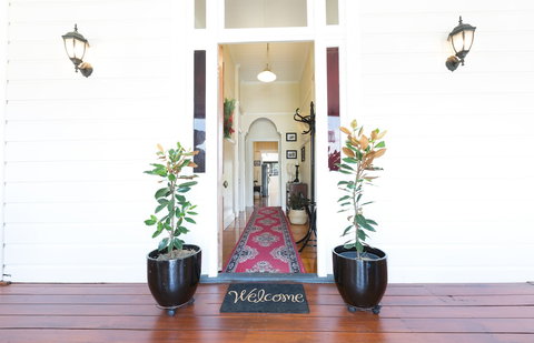 99 Kirkland Bed & Breakfast - Tourism Gold Coast 3