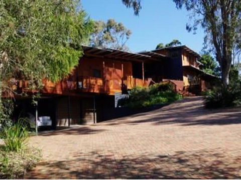 Leatherwood Lodge - Tourism Gold Coast 3