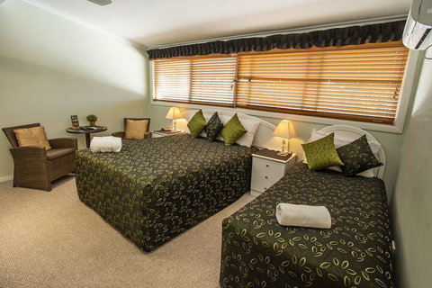 Ainslie Manor B&B - Tourism Gold Coast 5