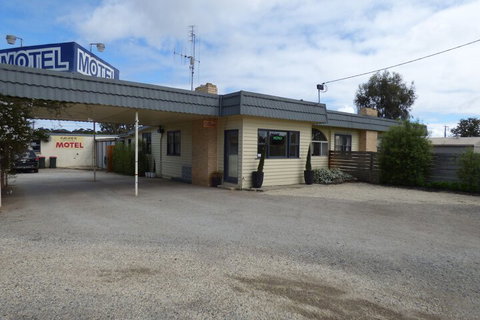 Calder Family Motel - Tourism Gold Coast 2
