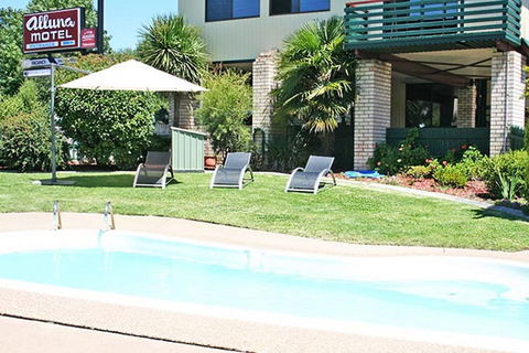 Alluna Motel - Tourism Gold Coast 0