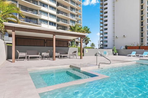 Majorca Isle Beachside Resort - Tourism Gold Coast 7