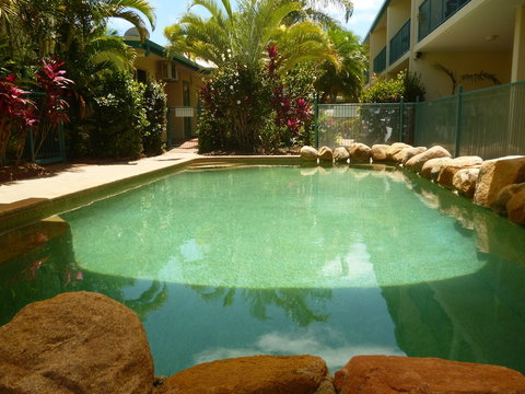 Sails On Horseshoe - Tourism Gold Coast 4