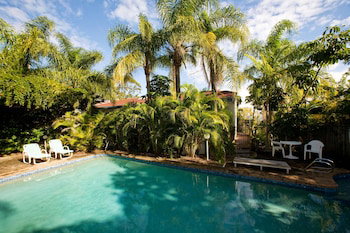 Caralina Court - Tourism Gold Coast 4