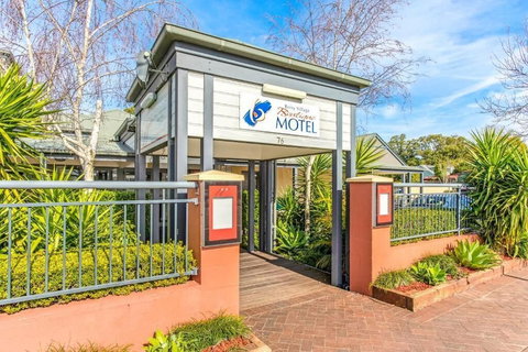 Berry Village Boutique Motel - Tourism Gold Coast 2