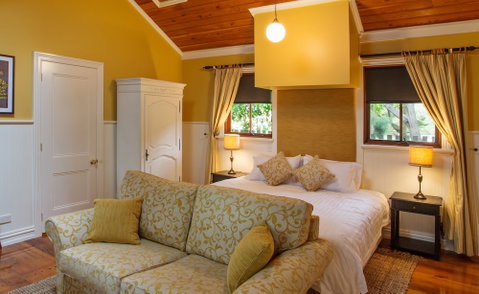 Oak Tree Lodge - Tourism Gold Coast 4
