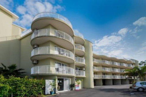 Cabarita Lake Apartments - Tourism Gold Coast 0