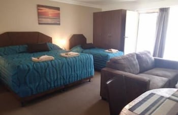 Augusta Courtyard Motel - Tourism Gold Coast 3