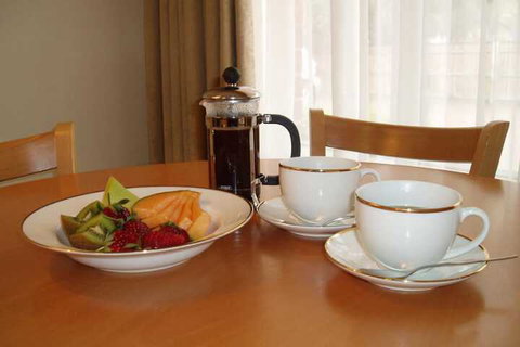 Carlyle Suites & Apartments - Tourism Gold Coast 3
