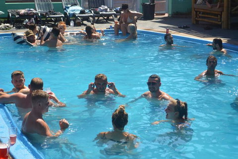 Youth Shack Backpackers - Hostel - Gold Coast 2