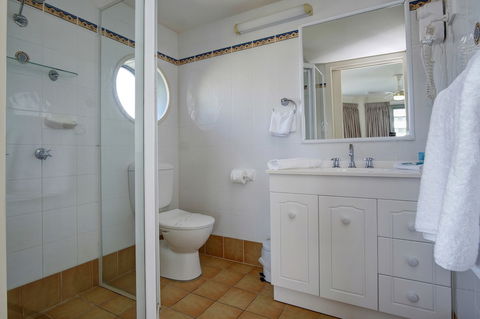 Sails Luxury Apartments, Forster - Tourism Gold Coast 5