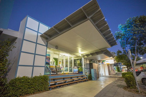 Cairns Central YHA - Hostel - Tourism Gold Coast 1