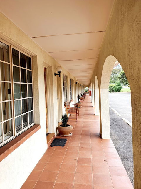 McNevin's Warwick Motel - Tourism Gold Coast 2