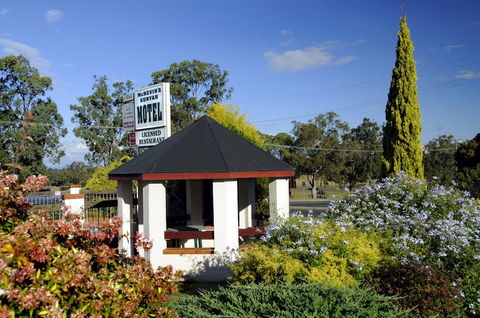 McNevin's Warwick Motel - Tourism Gold Coast 1