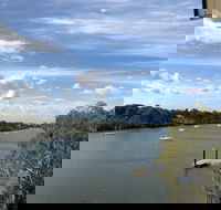 Burnett Riverside Hotel - Tourism Gold Coast