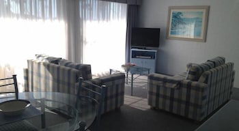 Breakers Apartments Mollymook - Tourism Gold Coast 3