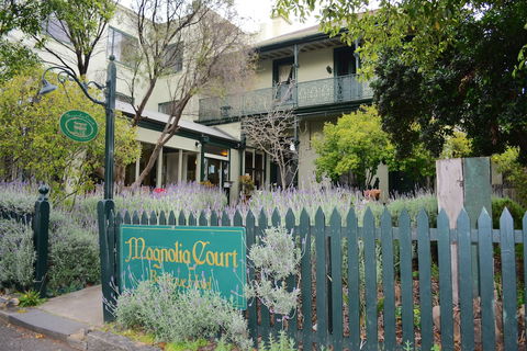 Magnolia Court Boutique Hotel Melbourne - Tourism Gold Coast 0