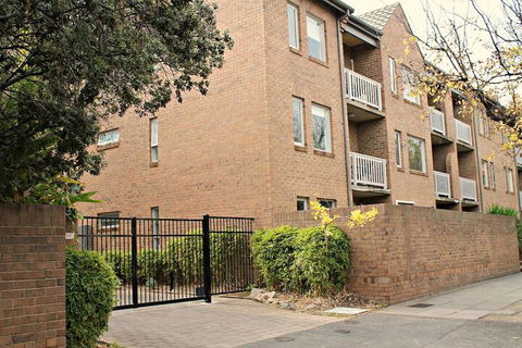 Adelaide Dresscircle Apartments Archer Street - Tourism Gold Coast 5