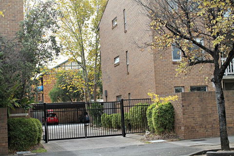 Adelaide Dresscircle Apartments Archer Street - Tourism Gold Coast 4