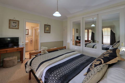 Logger's Rest - Tourism Gold Coast 7