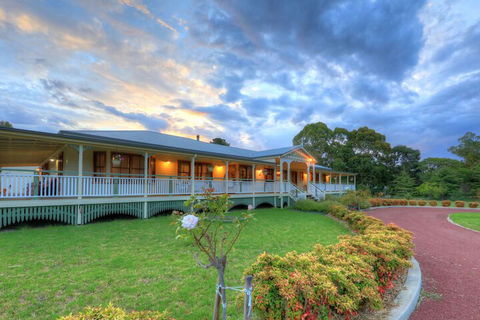 Logger's Rest - Tourism Gold Coast 2