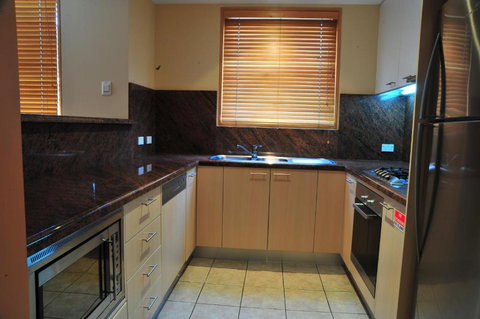 Akuna 3 - Gold Coast 4